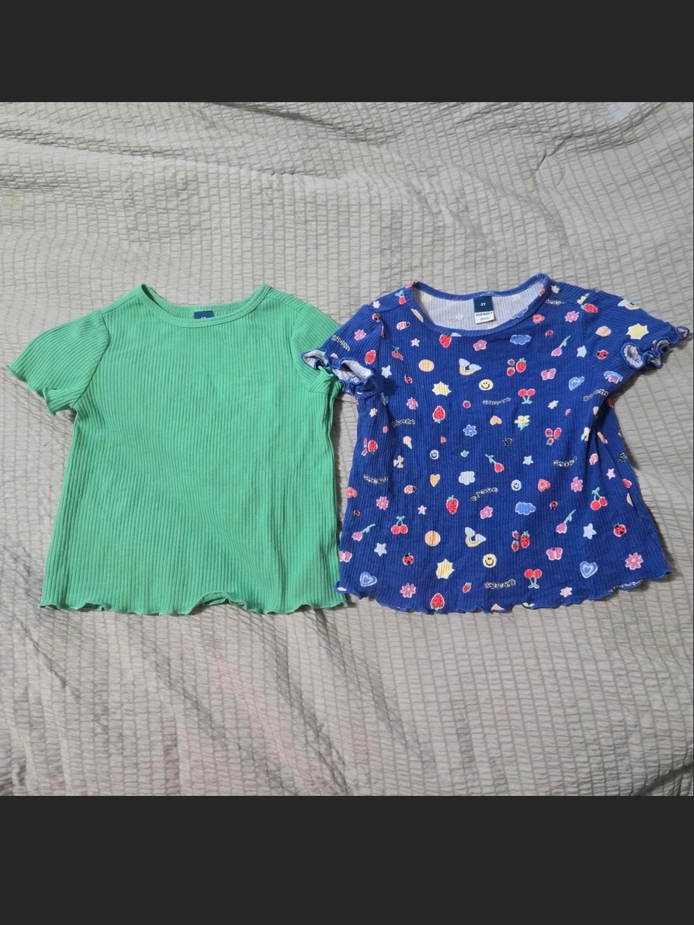 Old Navy Green Ribbed Tee & Blue Printed Short Sleeve Top - Girls